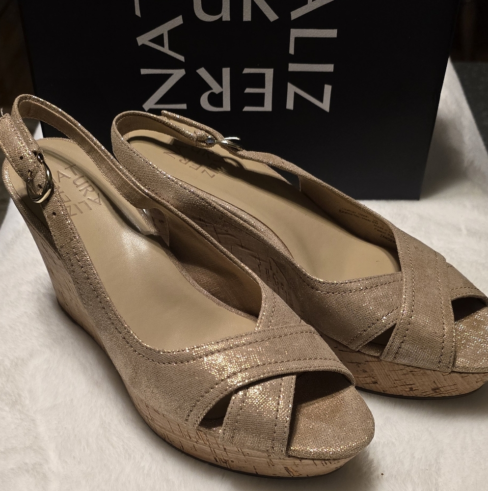Elegant Gold Peep-Toe Wedge Sandals
